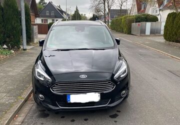 Ford S-Max 135.000 km 17.300 &euro; Düsseldorf 40593