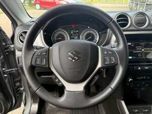 Suzuki Vitara 1.4 Comfort Hybrid +Navi+RCam+Sitzhzg+ 48.519 km 16.450 &euro; Meerbusch 40667