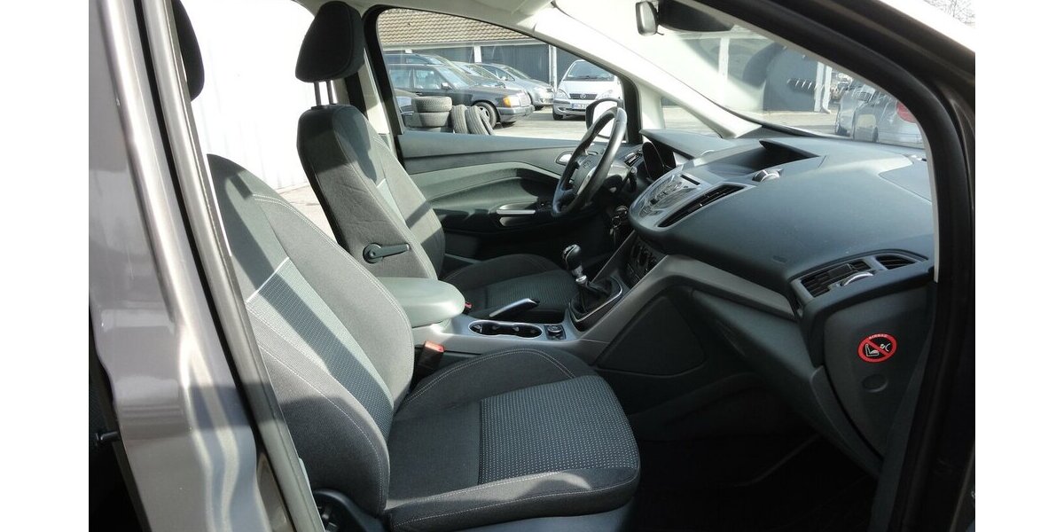 Ford Grand C-Max SYNC Edit. 1,6L/110KW Klima+SHZ+PDC 170.000 km 5.900 &euro; Neuss 41462