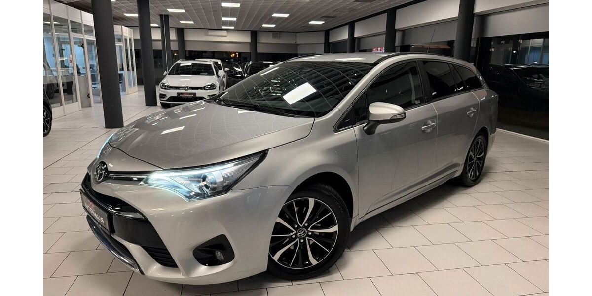 Toyota Avensis 122.542 km 15.390 &euro; Köln 51149