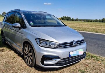 VW Touran 87.335 km 21.500 &euro; Köln 50825
