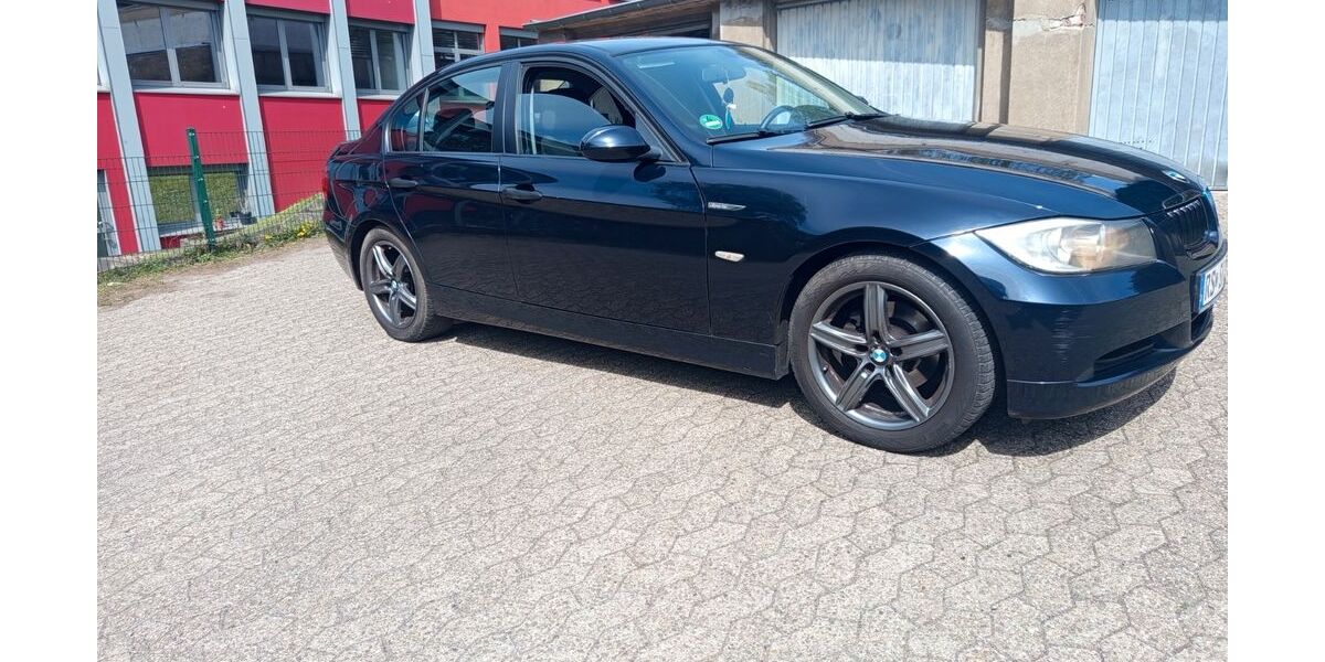BMW 320 213.300 km 2.300 &euro; Remscheid 42853