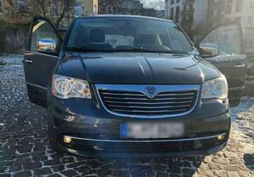 Lancia Voyager 142.000 km 17.500 &euro; Köln 50829