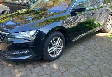 Skoda Superb 146.000 km 18.990 &euro; Leichlingen 42799