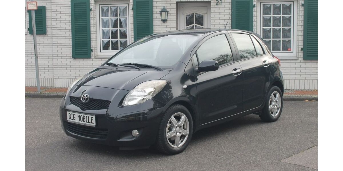 Toyota Yaris 160.000 km 3.990 &euro; Köln 50739