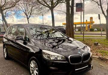 BMW 216 105.000 km 14.999 &euro; Köln 51109