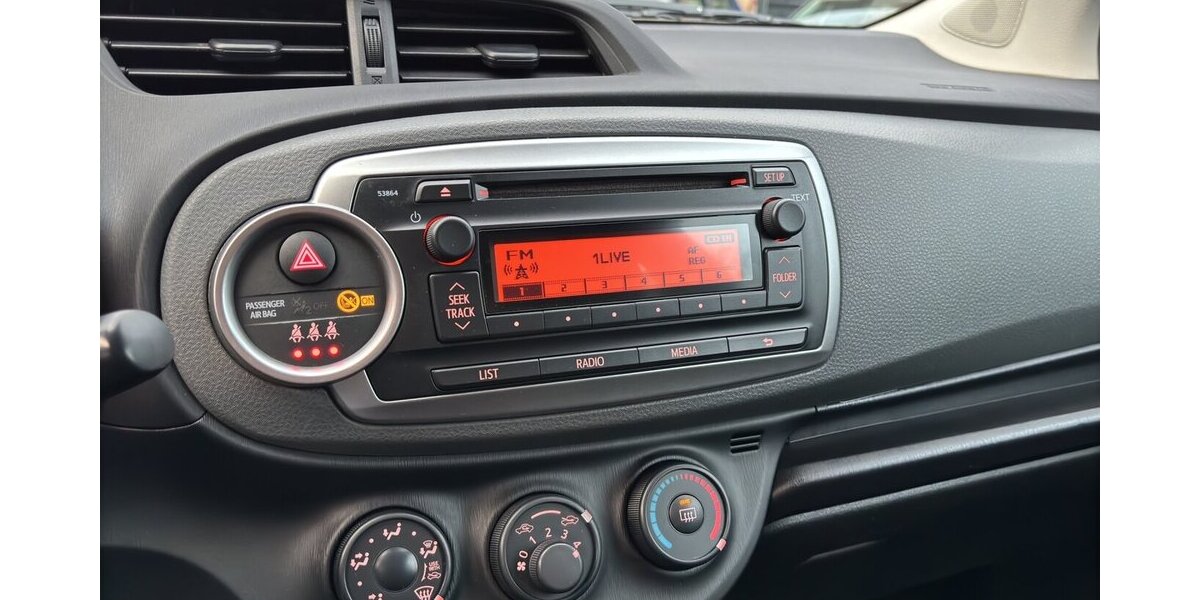 Toyota Yaris 1.0 Basic Radio 91.836 km 1.990 &euro; Wuppertal 42327