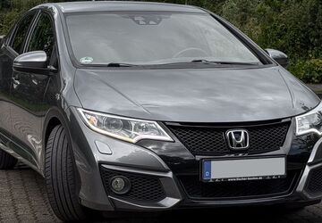 Honda Civic 126.233 km 10.500 &euro; Solingen 42653