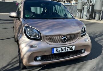 Smart ForTwo 45.000 km 15.200 &euro; Köln 50767