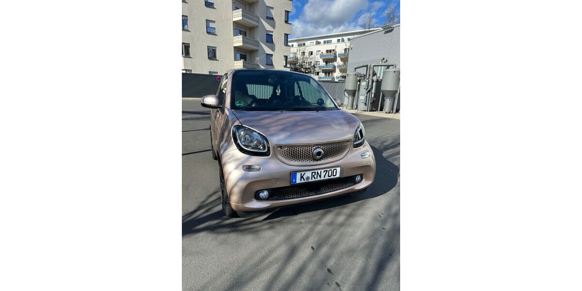 Smart ForTwo 45.000 km 15.200 &euro; Köln 50767