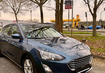 Ford Focus 39.800 km 11.999 &euro; Köln 51107
