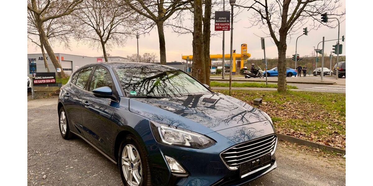 Ford Focus 39.800 km 11.999 &euro; Köln 51107