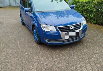 VW Touran 302.050 km 2.700 &euro; Bergisch Gladbach 51469