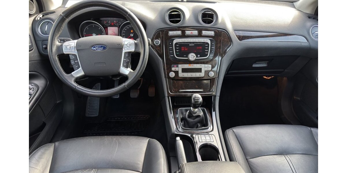 Ford Mondeo Ghia X Klima Tempo Sitzhzg. BI-Xenon AHK 248.720 km 3.500 &euro; Wuppertal 42327