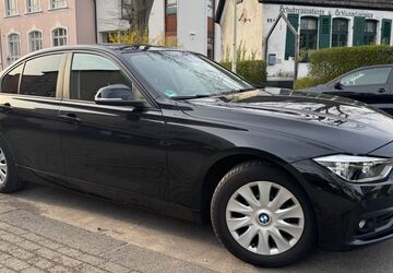 BMW 318 121.790 km 13.400 &euro; Solingen 42653