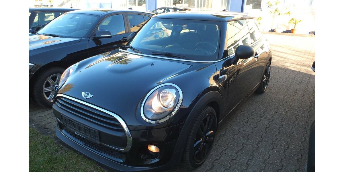 Mini ONE SALT NAVIGATION PDC SITZHEIZUNG KLIMAANLAGE 85.217 km 11.804 &euro; Köln 50858