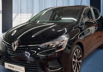 Renault Clio 5.477 km 15.330 &euro; Köln 50939