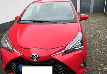 Toyota Yaris 28.000 km 11.750 &euro; Meerbusch 40668