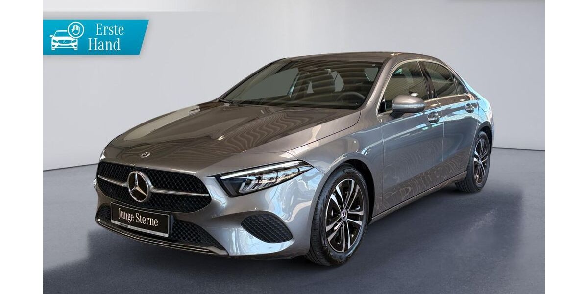 Mercedes-Benz A 180 10.940 km 28.690 &euro; Neuss 41464