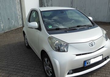 Toyota IQ 107.000 km 6.900 &euro; Wuppertal 42277