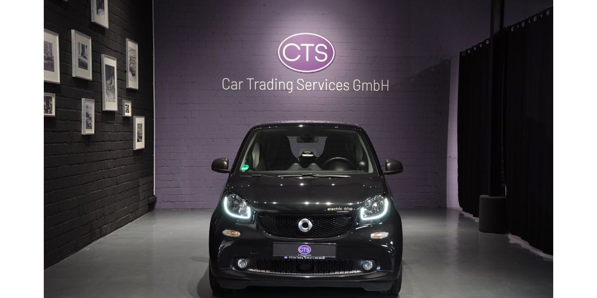 Smart ForTwo 28.356 km 9.500 &euro; Düsseldorf 40476