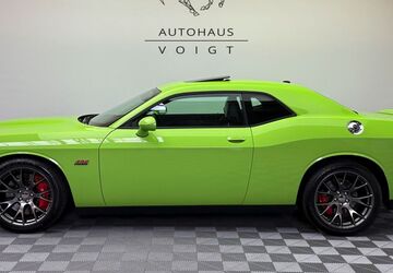 Dodge Challenger 30.100 km 46.990 &euro; Radevormwald 42477