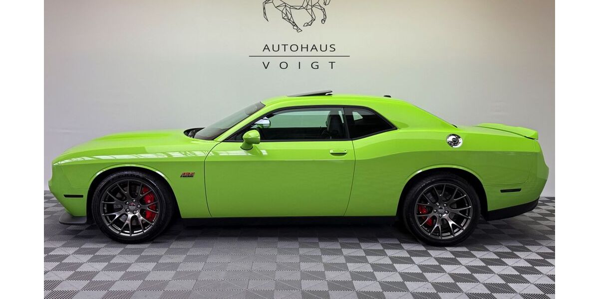 Dodge Challenger 30.100 km 46.990 &euro; Radevormwald 42477