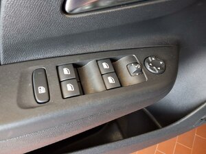 Opel Corsa Electric Kamera 130° Toterwinkel Ass. Spiege 10.179 km 20.480 &euro; HAAN 42781