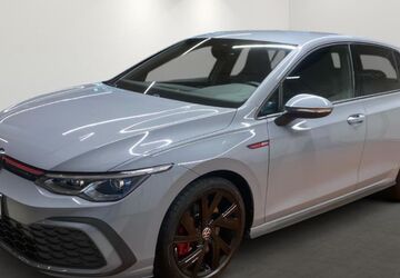 VW Golf 17.727 km 28.790 &euro; Düsseldorf 40233