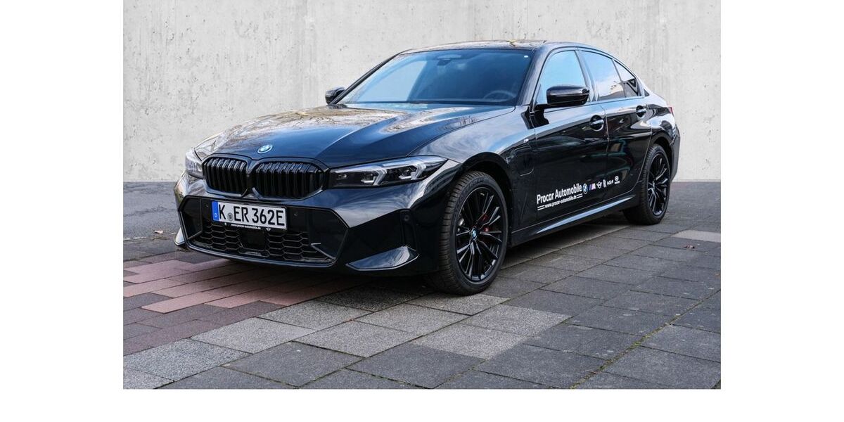 BMW 330 6.500 km 60.980 &euro; Köln Süd 50968