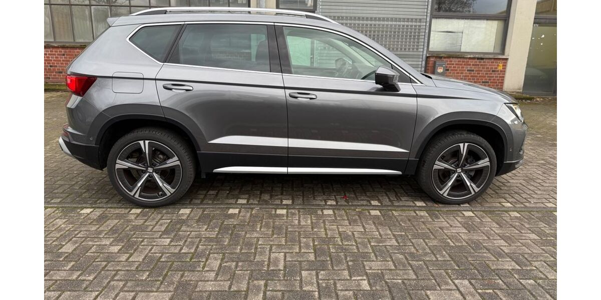 Seat Ateca 21.367 km 24.985 &euro; Köln 51105