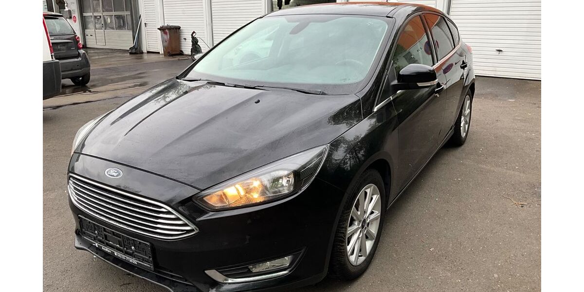 Ford Focus 200.000 km 3.590 &euro; koeln 51105