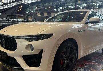 Maserati Levante 99.980 km 39.980 &euro; Köln 50829