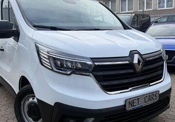 Renault Trafic 93.200 km 17.850 &euro; Hilden 40721