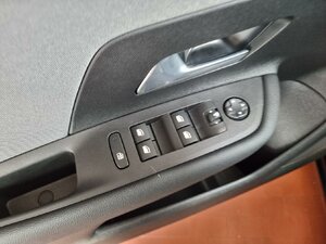 Opel Mokka Edition Komfortp. Techp. Alu 6.414 km 19.680 &euro; HAAN 42781