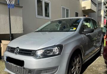 VW Polo 96.000 km 5.250 &euro; düsseldorf 40219