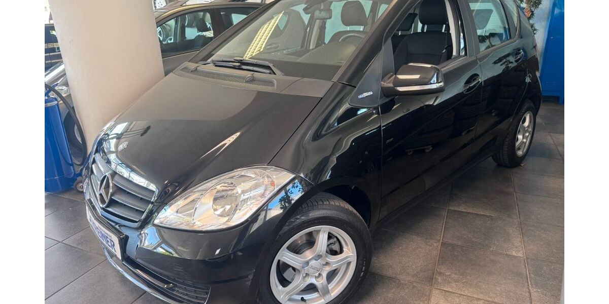 Mercedes-Benz A 160 59.900 km 8.900 &euro; Bergisch-Gladbach 51469