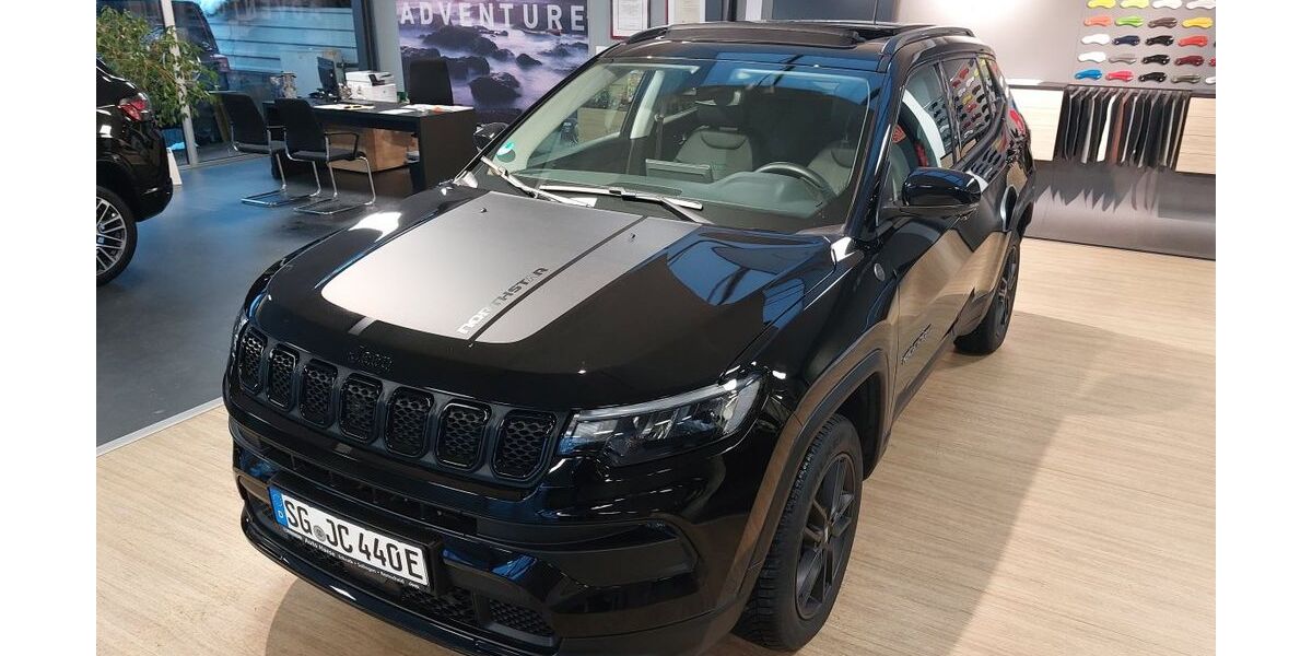 Jeep Compass 8.000 km 40.990 &euro; Solingen 42655