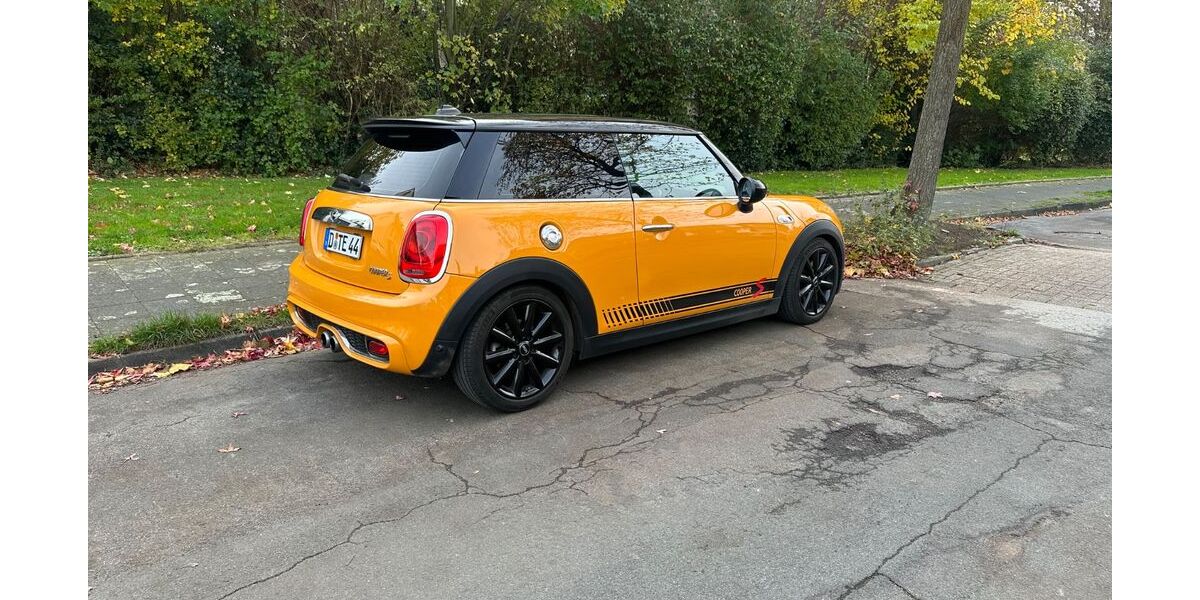 Mini Cooper S 154.000 km 10.299 &euro; Düsseldorf 40468