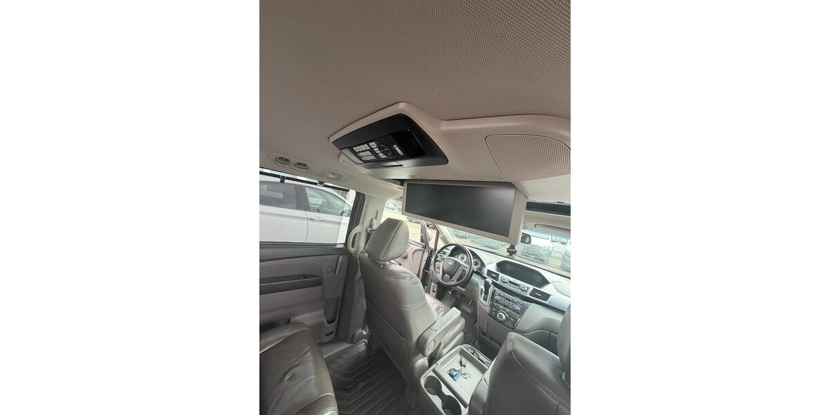 Honda Odyssey 208.000 km 12.499 &euro; Willich 47877