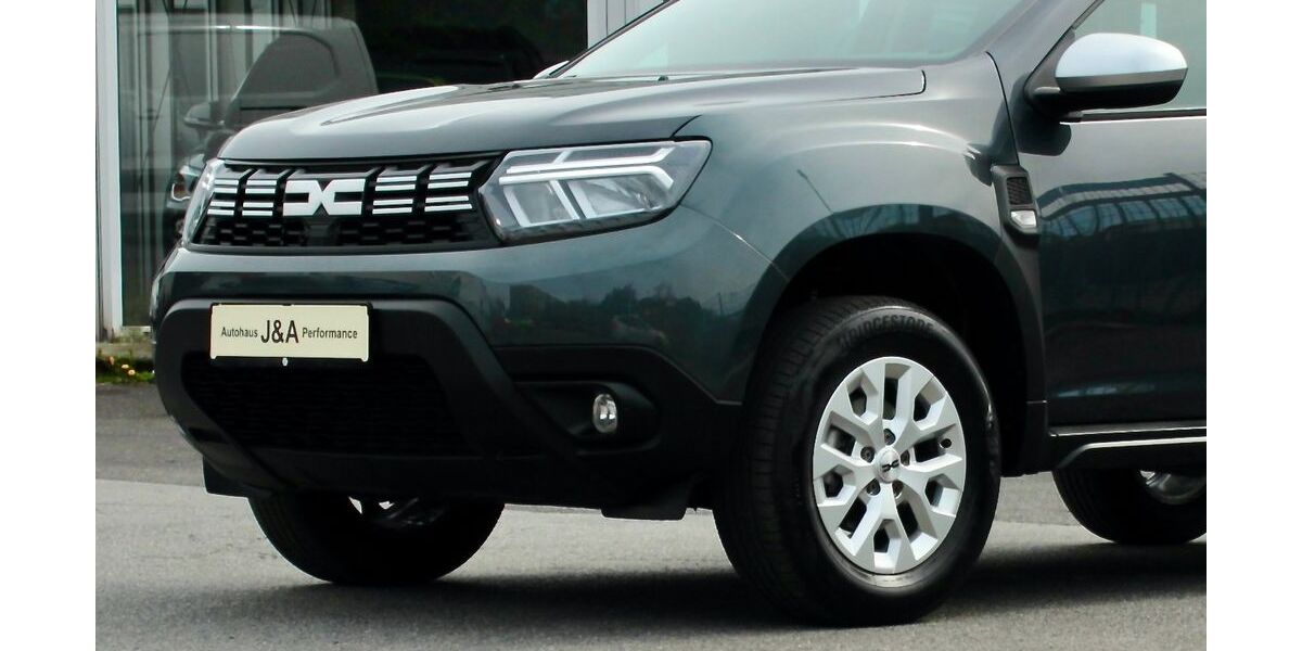 Dacia Duster 61.500 km 14.990 &euro; Düsseldorf 40625