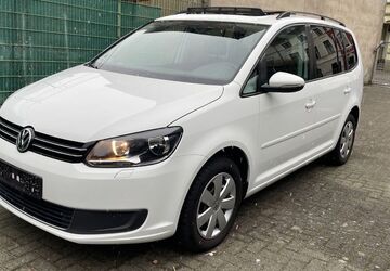 VW Touran 159.987 km 9.900 &euro; Düsseldorf 40547