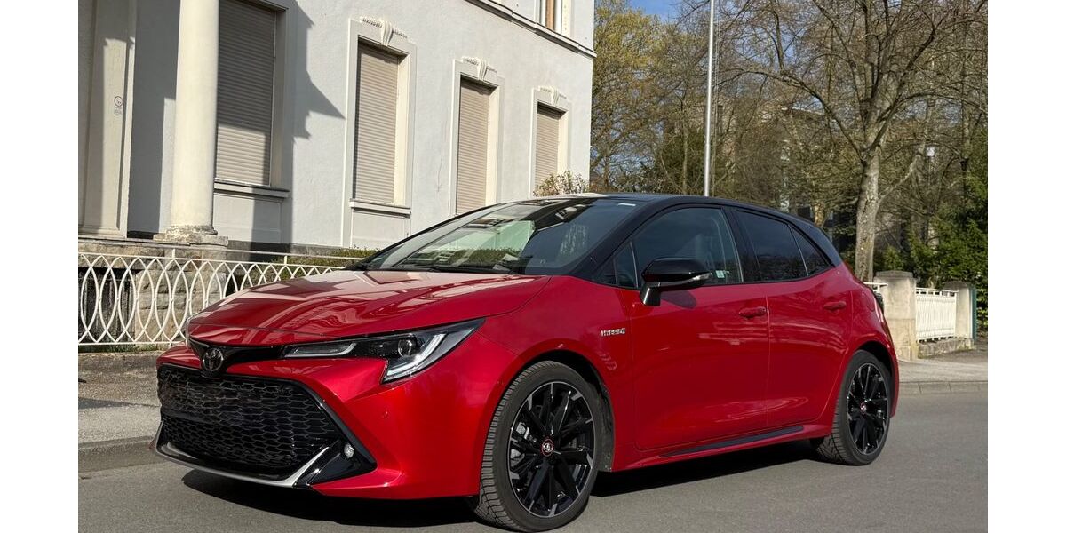 Toyota Corolla 26.000 km 23.700 &euro; Leverkusen 51379