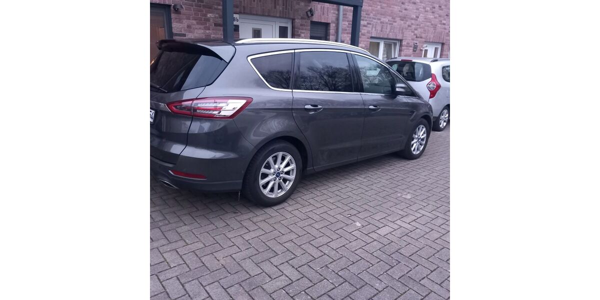 Ford S-Max 192.500 km 11.300 &euro; Köln 50769
