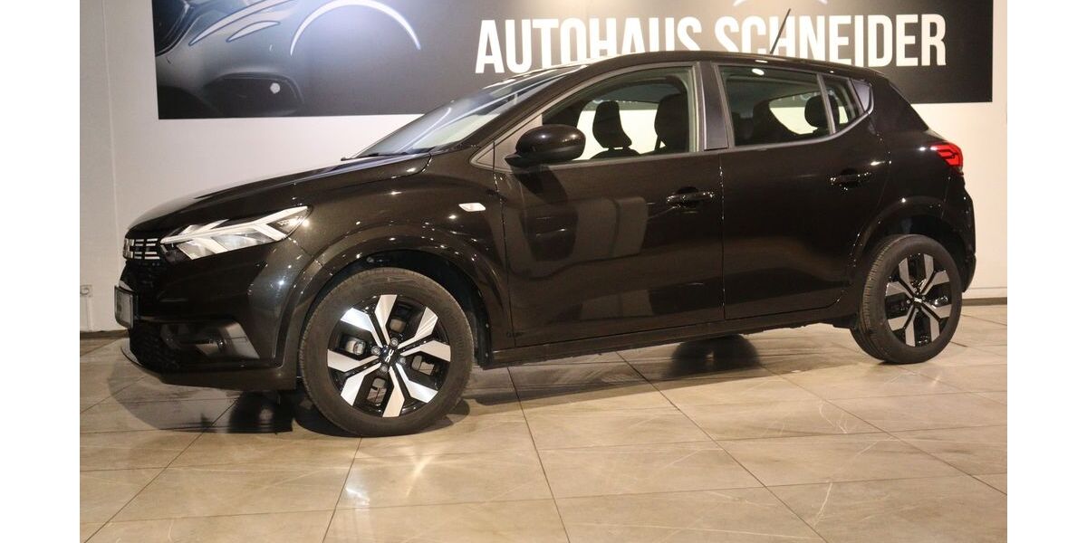 Dacia Sandero 14.183 km 16.200 &euro; Ratingen 40880