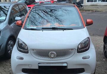 Smart ForTwo 60.750 km 8.099 &euro; DÜSSELDORF 40476