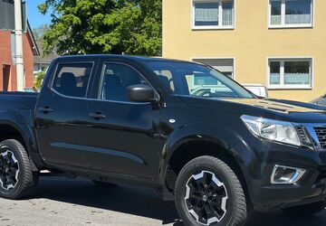 Nissan Navara 117.500 km 21.980 &euro; Solingen 42697