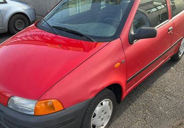 Fiat Punto 101.000 km 1.690 &euro; Köln 50739