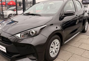 Toyota Yaris 46.091 km 17.490 &euro; Köln 51065