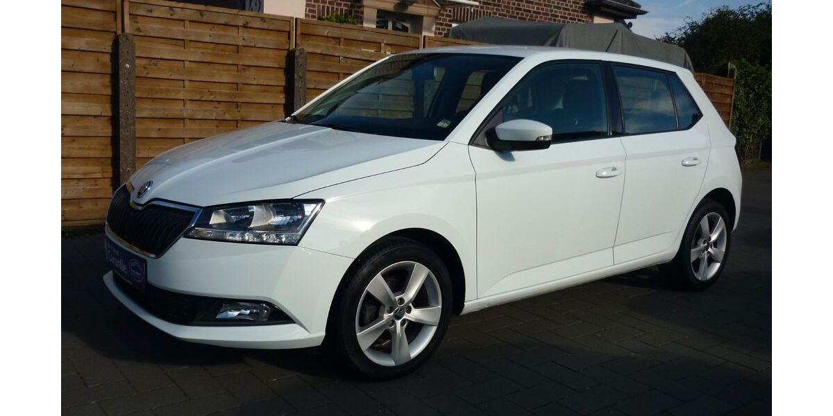 Skoda Fabia 138.700 km 6.980 &euro; Hilden 40721